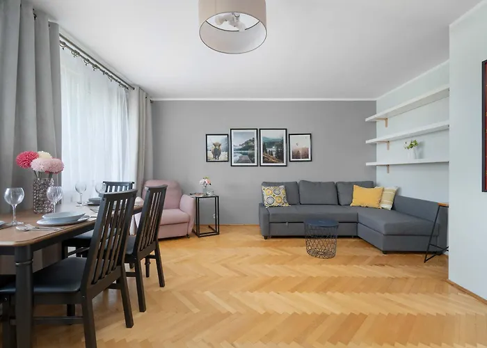 Modern In With Air Conditioning By Renters *