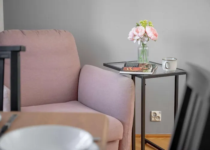 Modern In With Air Conditioning By Renters Apartamento