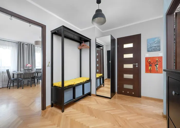 Modern In With Air Conditioning By Renters Apartamento *