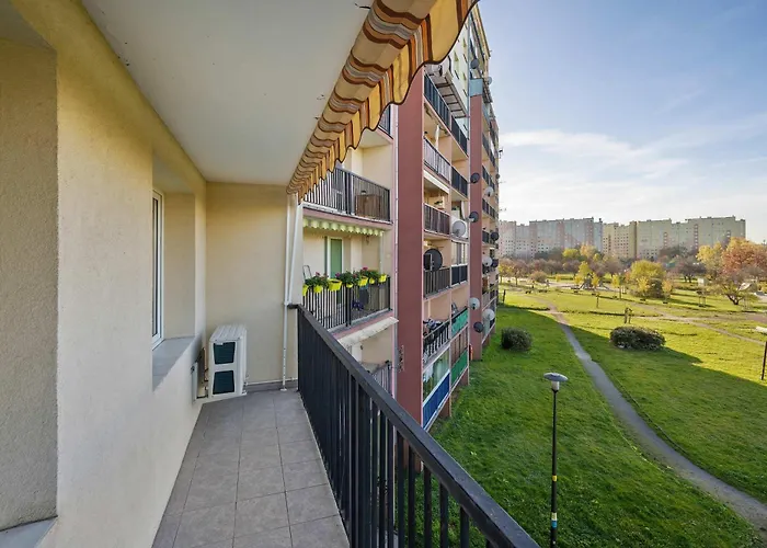 Modern In With Air Conditioning By Renters Apartamento Wrocław