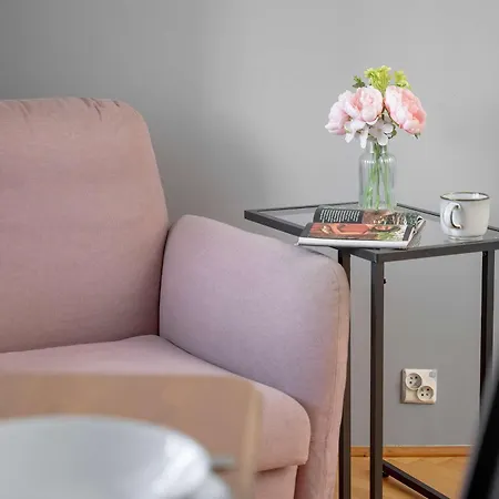 Modern In With Air Conditioning By Renters דירה