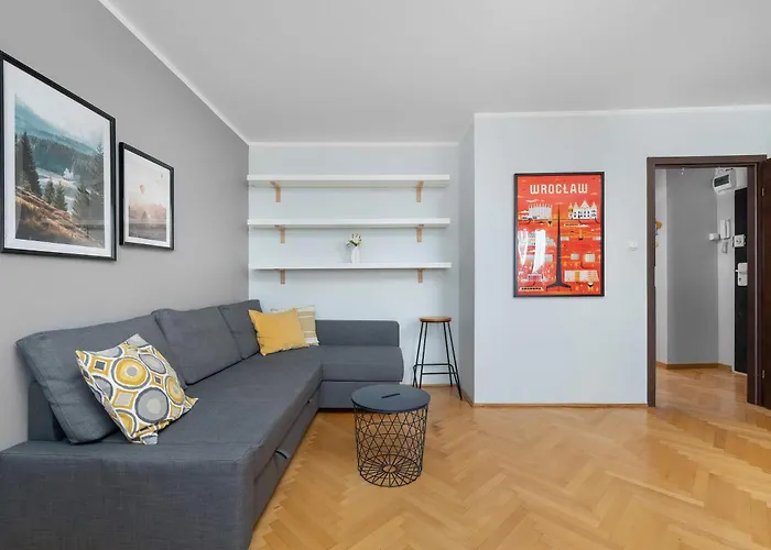 Διαμέρισμα Modern In With Air Conditioning By Renters Βρότσλαβ